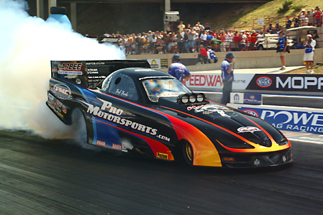 Auto  Racing on Drag Racing Picture Of The Day   Photo Review  2003 Nhra Mile High