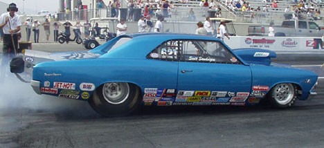 The blue 66 Chevelle belongs to Scott Sandvigen from Snohomish, Washington. It has a 565ci BBC and runs SC.