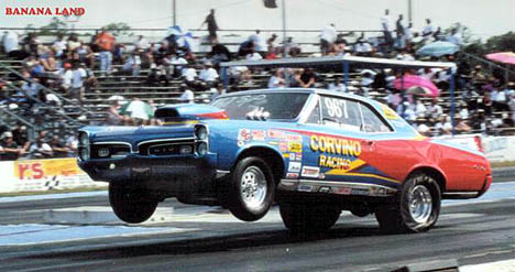 The Corvino Racing GTO sacrifices a rear quarter panel to entertain the fans. Photo by Gonzo