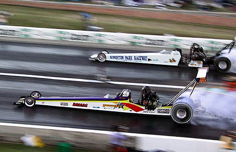 Bob Wilson and Mark Brew burn out together at the Aussie Winternationals. Photo by Carl Witt