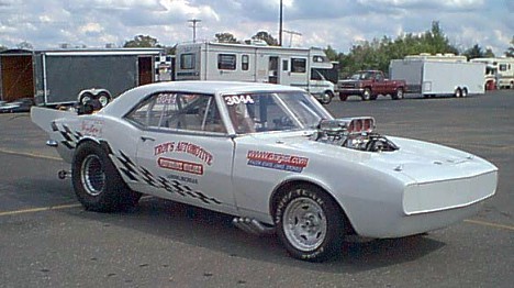 Troy's Automotive's new blown Camaro has a feature we like -- a big Draglist.com logo! Photo by Marcy Sanborn