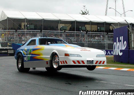 Graham Slapp's Aussie Wheelstander. Photo by Fullbost.com.au