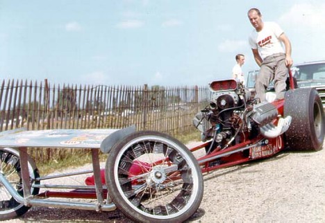 Pete Robinson in his Ford powered Woody dragster. Photo by Jim Hill